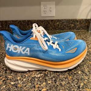 Hoka Clifton 9 men’s  Vibrant Blue and Orange Sneakers size 11.5 wide
